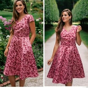 Gal meets Glam Elle Pink Floral Fit and Flare